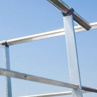 VECTACO® Free standing folding guardrail